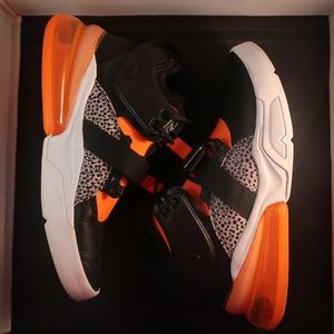 Nike Air Force 270